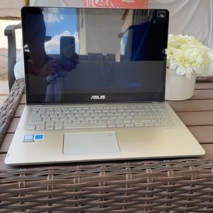 ASUS 2 in 1 14’ Touch Screen Labtop Intel